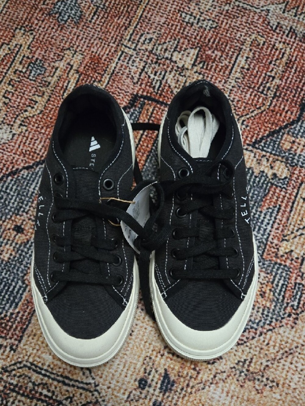 Stella McCartney Black and Cream Platform Lace-Up Sneakers - Picture 2 of 5